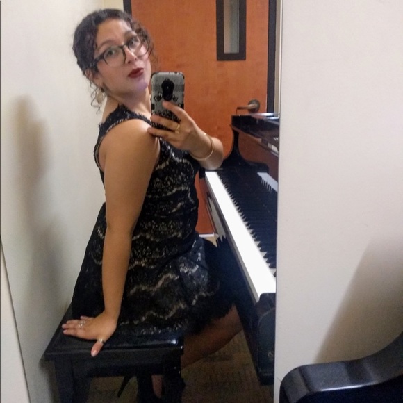 Meet your Posher, Alizza - Picture 3 of 14